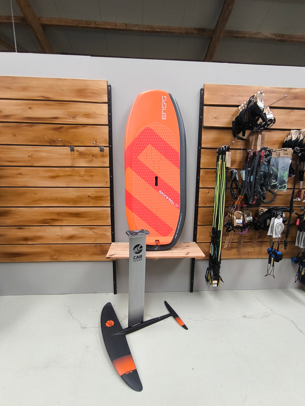 Cab Fusion Carbon + Foil Board