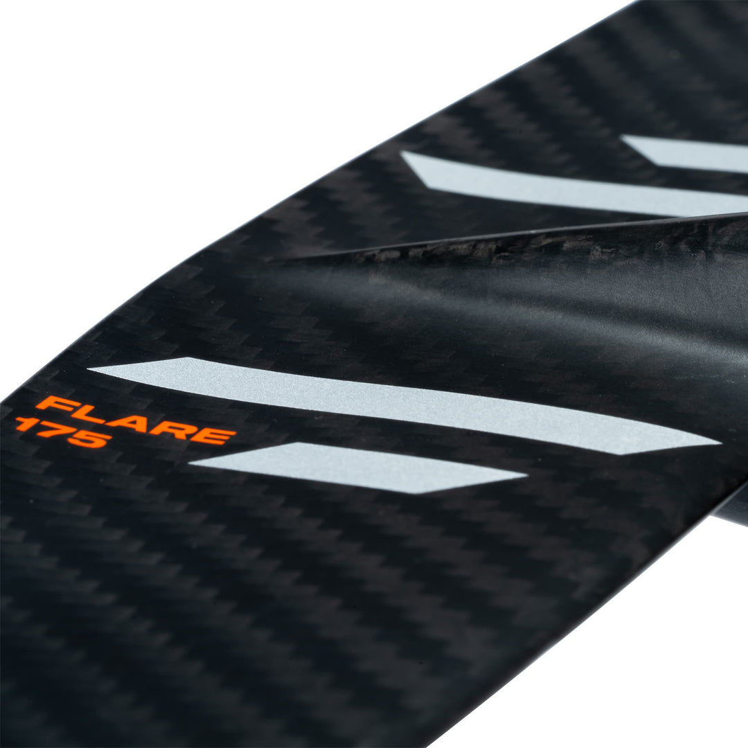 One-Lock Flare Tail