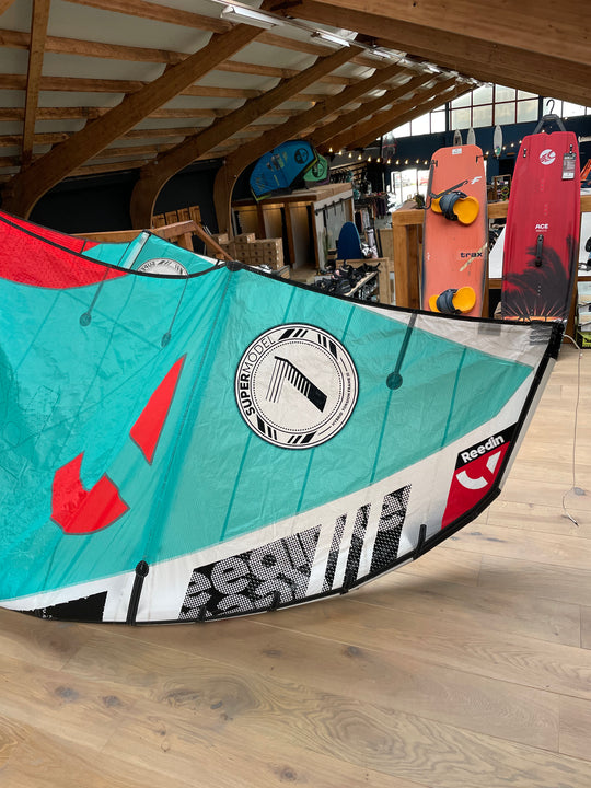 Supermodel 2025 7m - Used