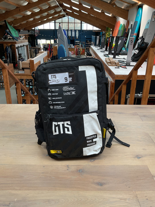 GTS 6 - 9M Lightly Used
