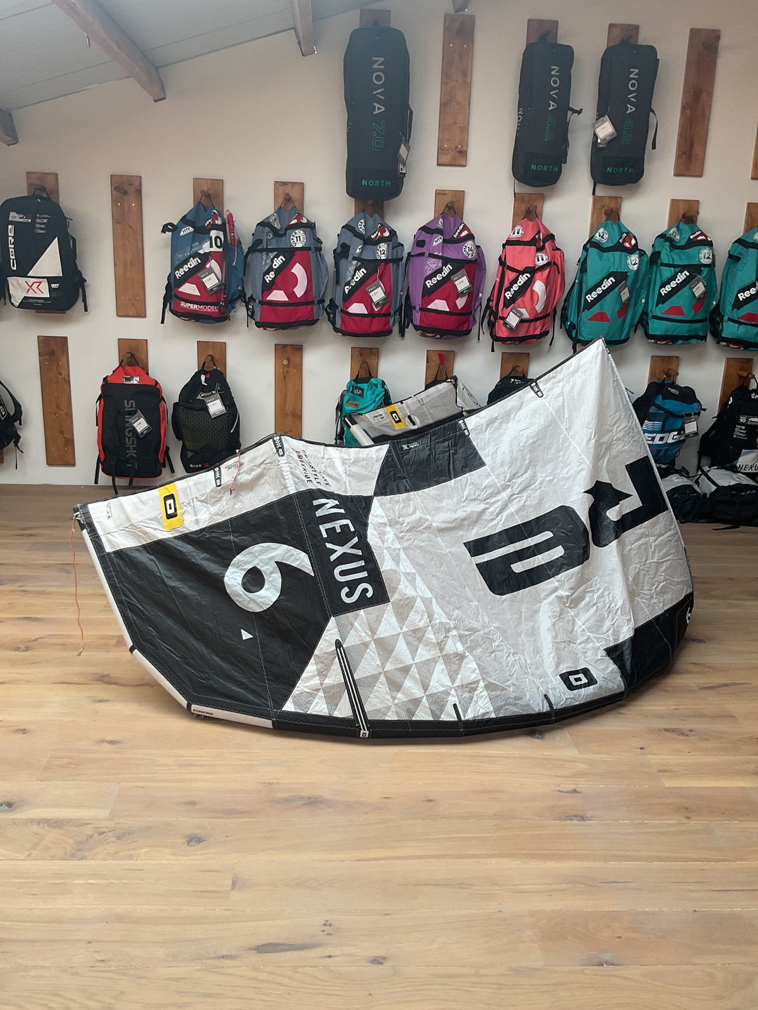 Nexus 2 - 6m Lightly Used
