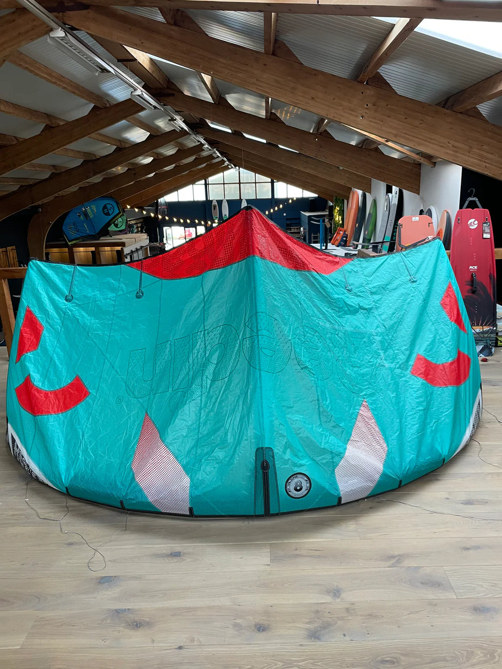 Reedin Supermodel 2025 8m kiteset