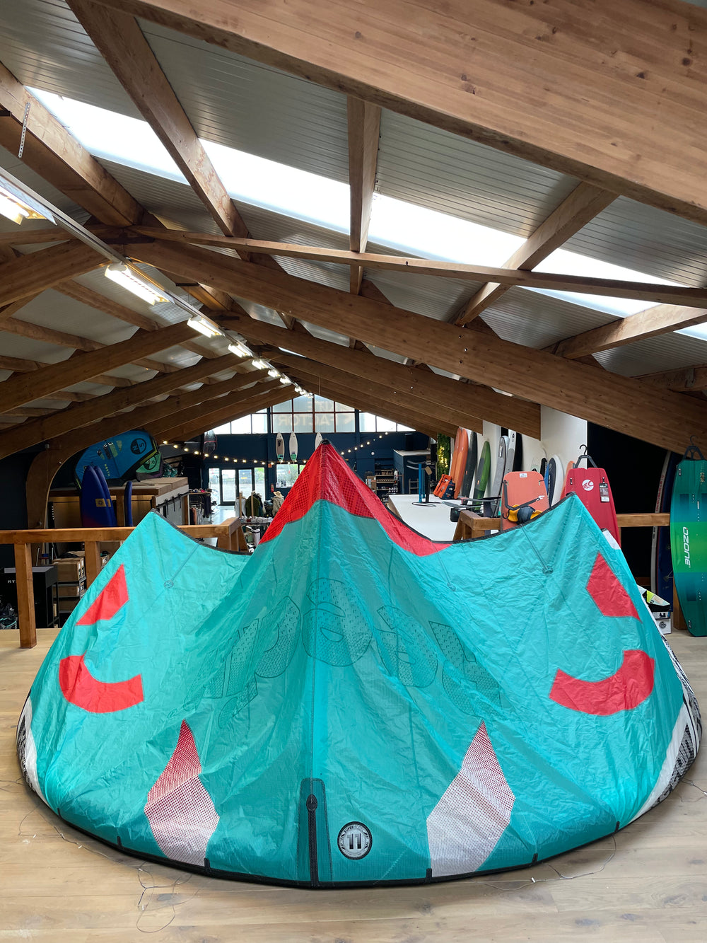 Supermodel 2025 11m - Used