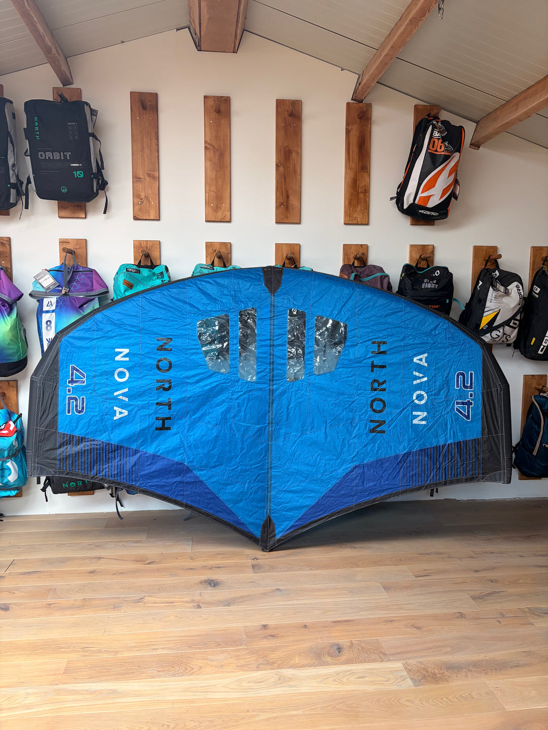 Nova 4.2m - Used