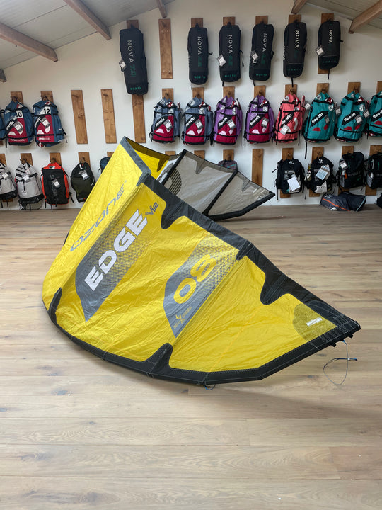 Edge V12 - 8M Used