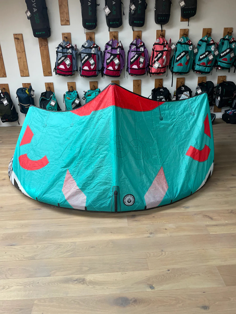 Reedin Supermodel 2025 6m kiteset