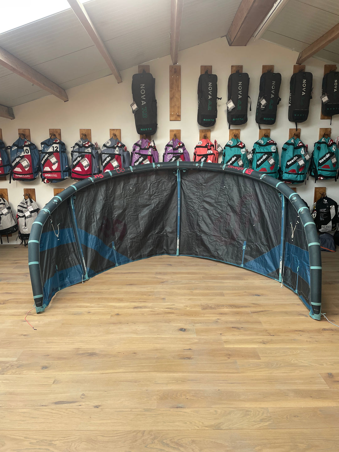 RS V5 - 8M Used