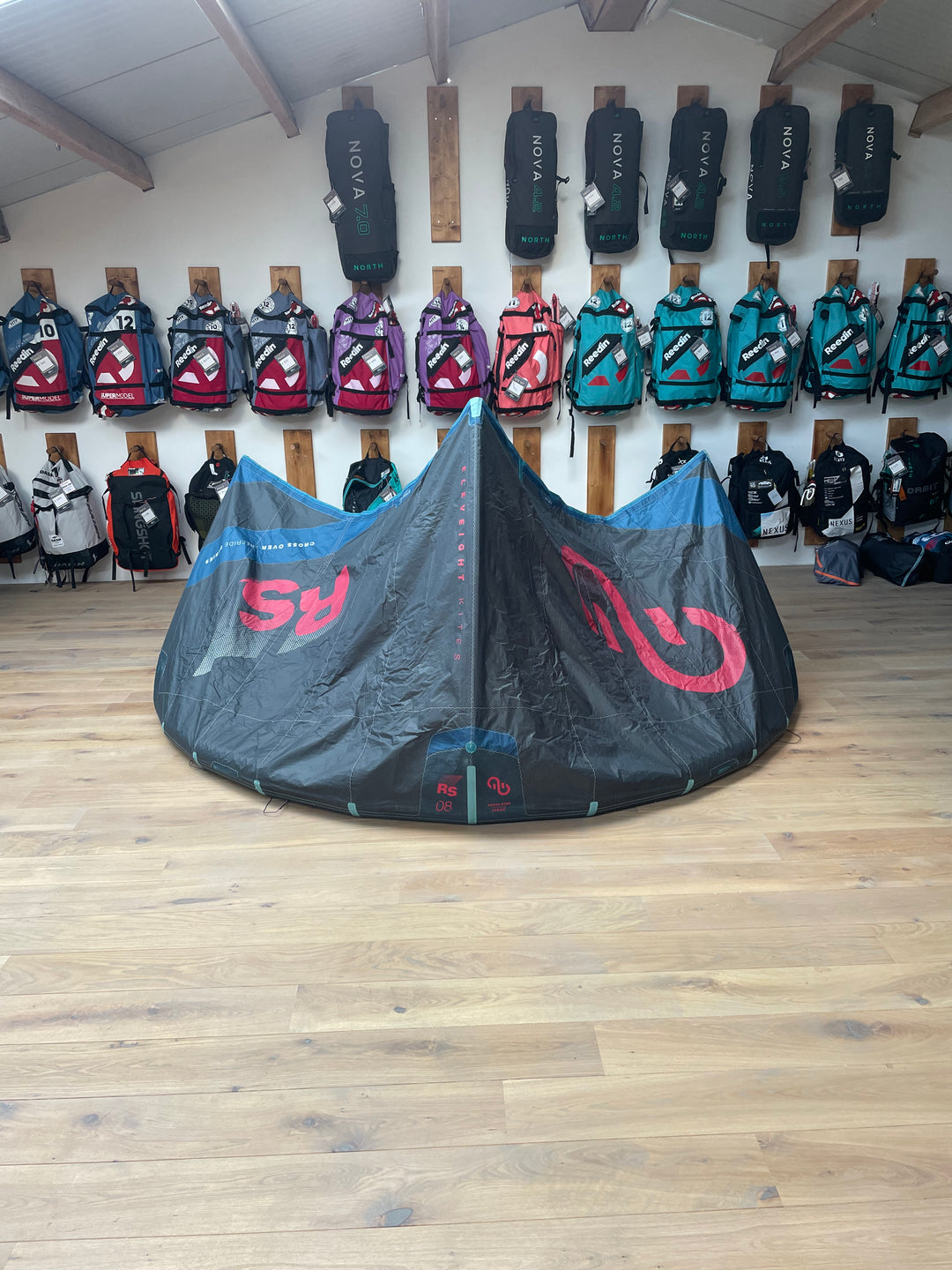 RS V5 - 8M Used