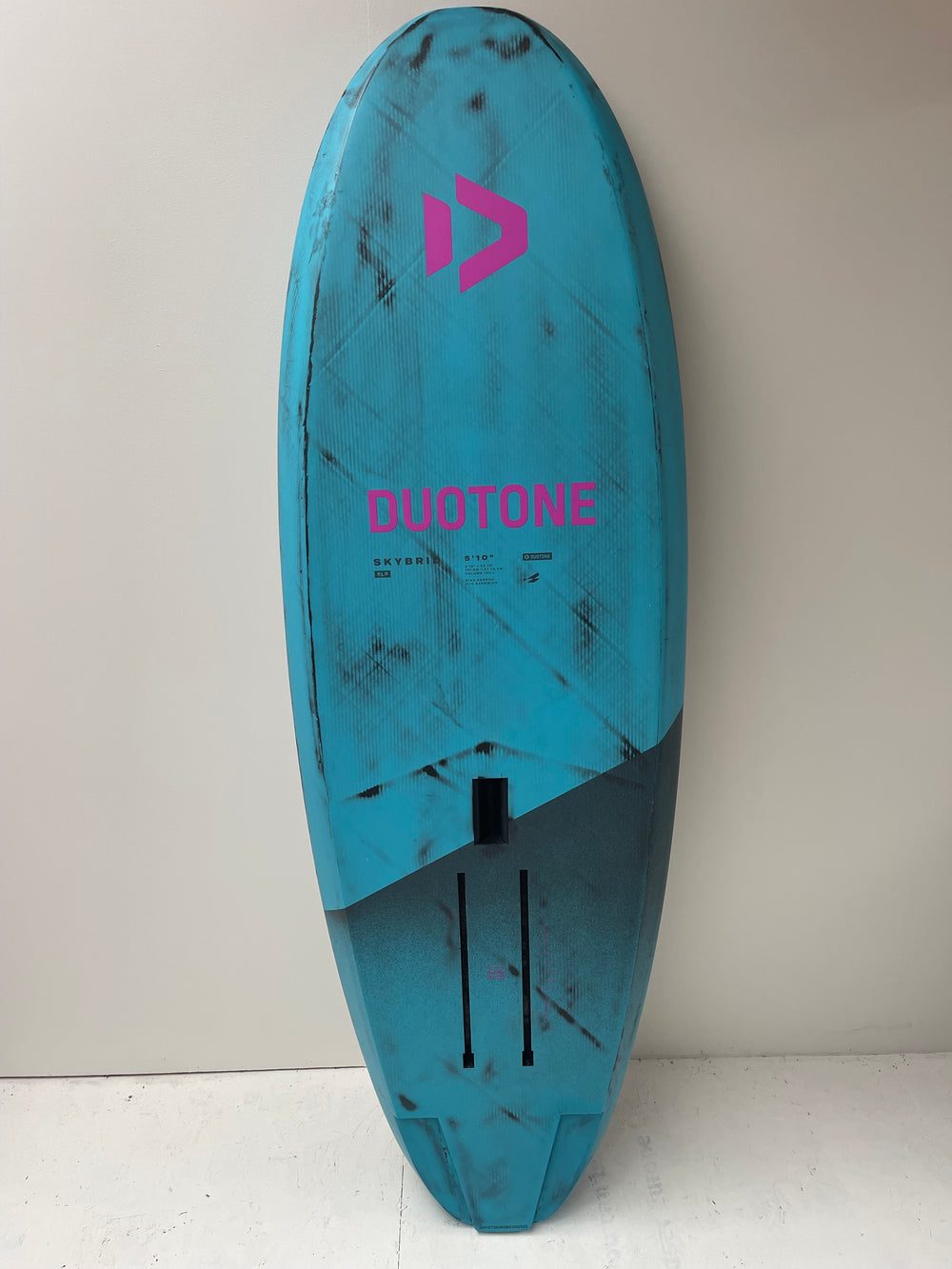 Skybrid SLS 5'10 (DEMO) 100Liter