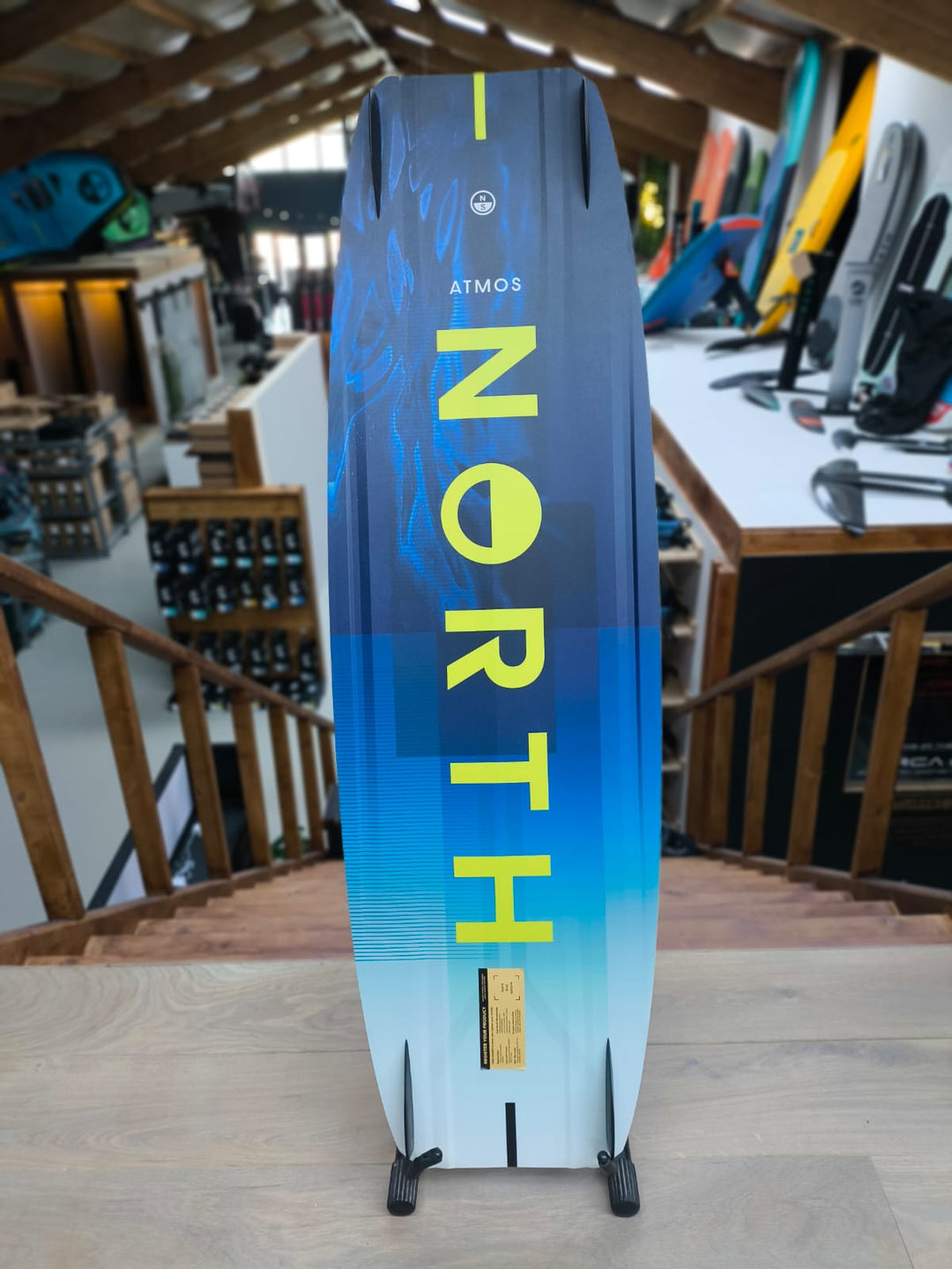 Atmos 2026 - 136cm Display board