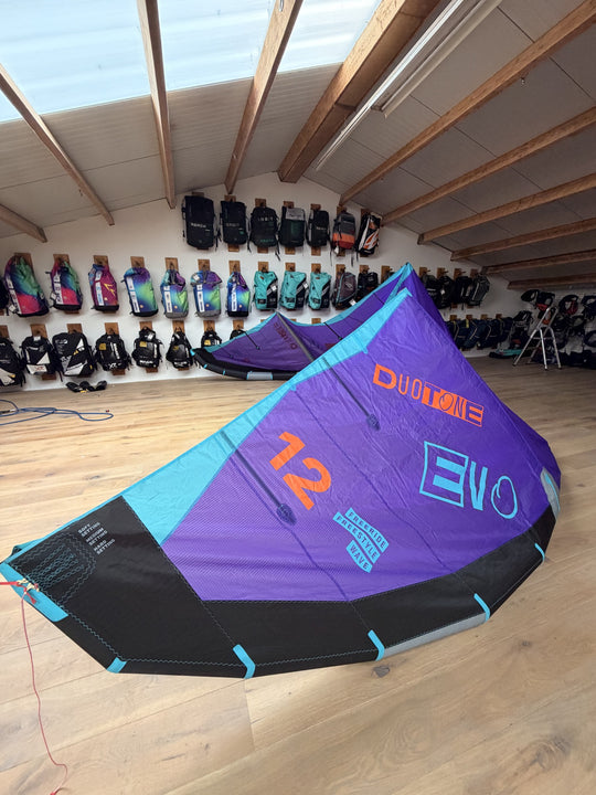 Duotone Evo 12m 2026 used – wingtip and model detail