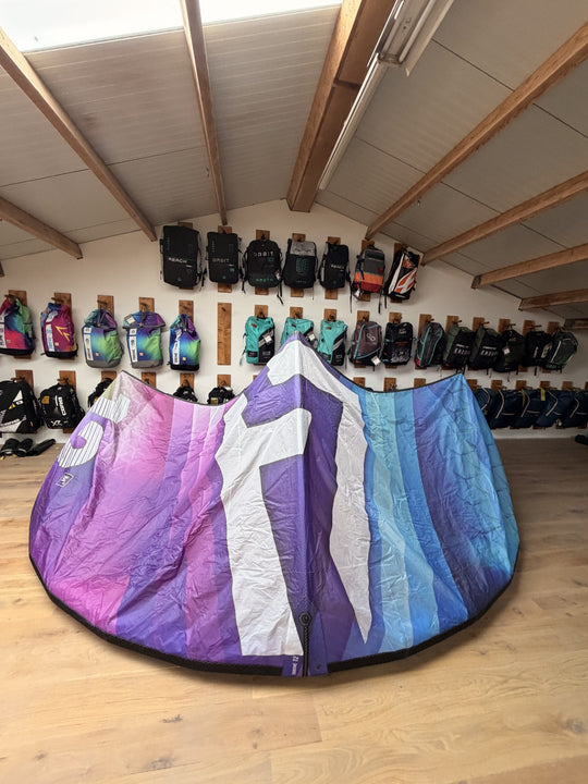 Harlem Thrive V1 12m used – canopy overview