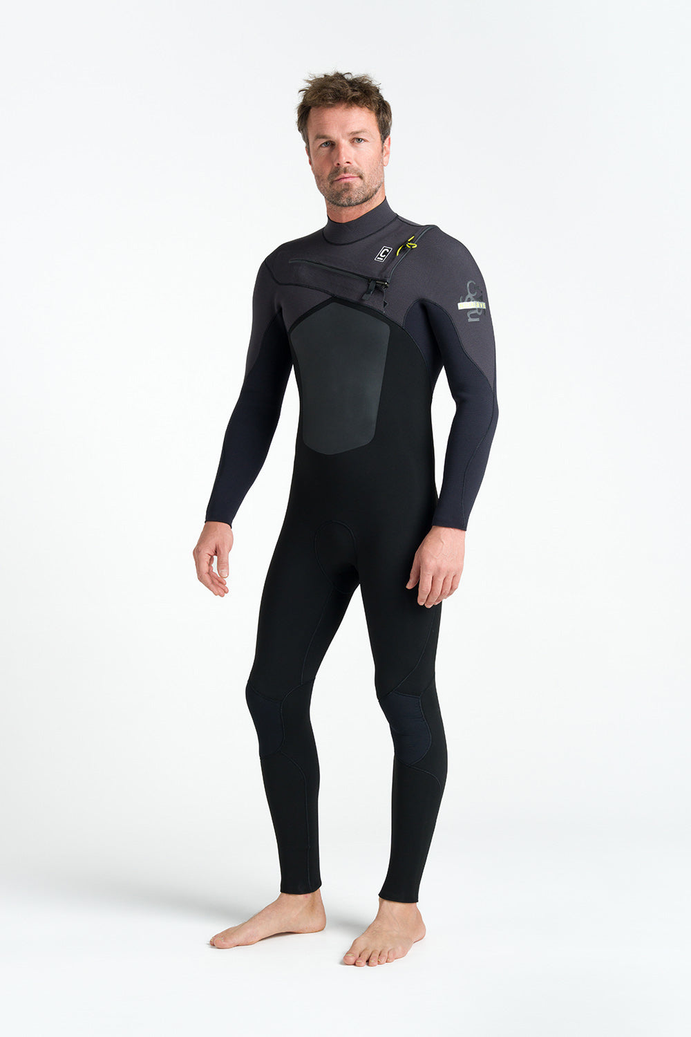 NuWave ReWired 5/4 herenwetsuit zwart schuin van voren